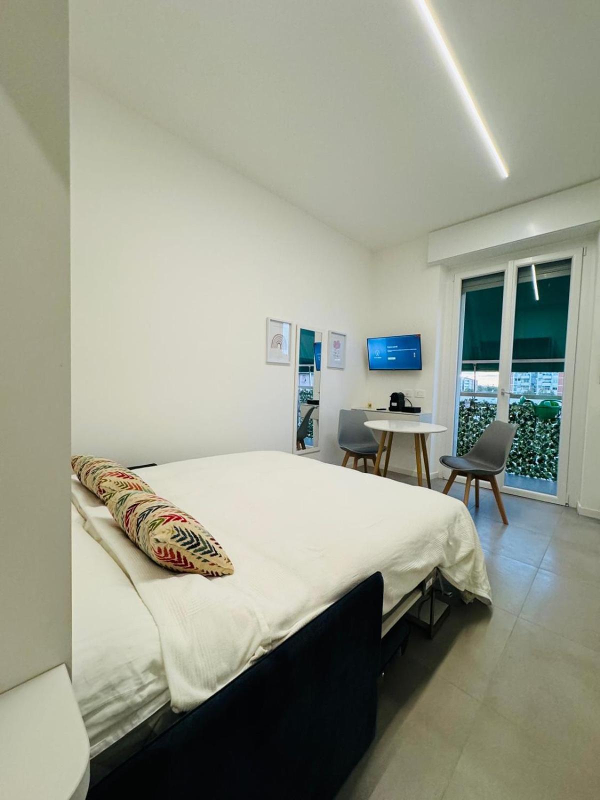 Urban Cloud Apartments Milan Bagian luar foto